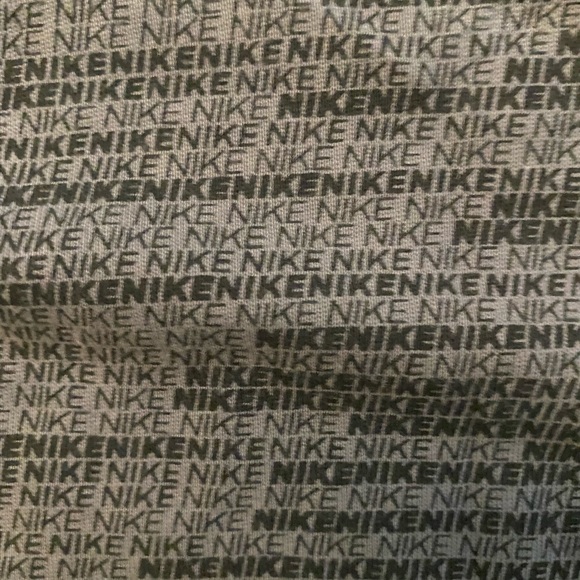 Nike print T shirt - L - Picture 3 of 6